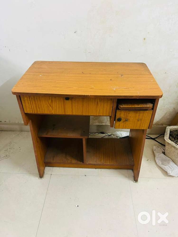 Compter Table