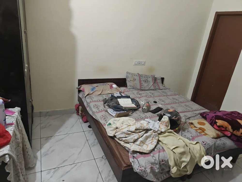 I need a roomate with single sharing room