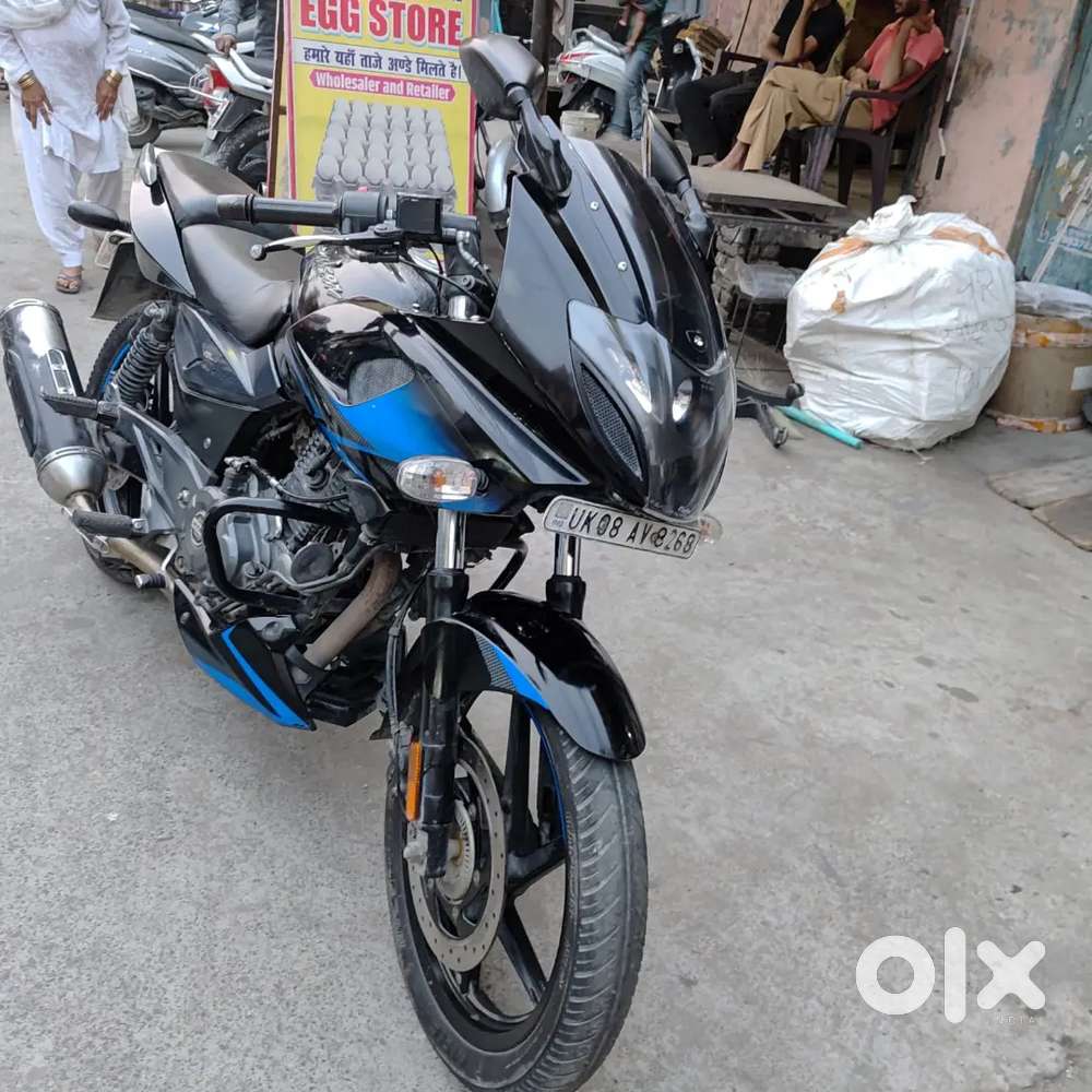 Pulsar 220  showroom candition bilkul ok sheeld injan uk08