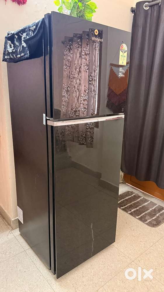 Whirlpool double door fridge