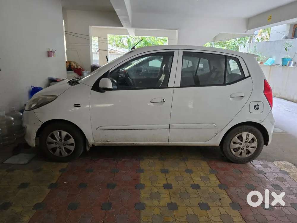 Hyundai Grand i10 2011 Petrol 137000 Km Driven