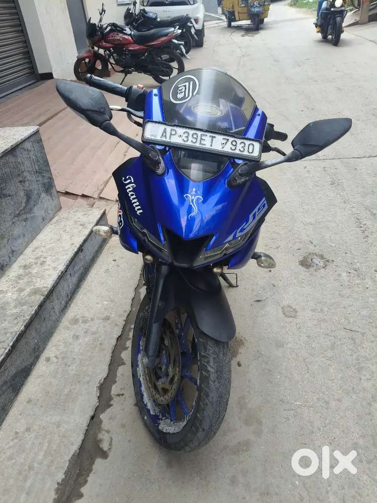 I need to sell my R15 V3 with modified duke handle for long rides