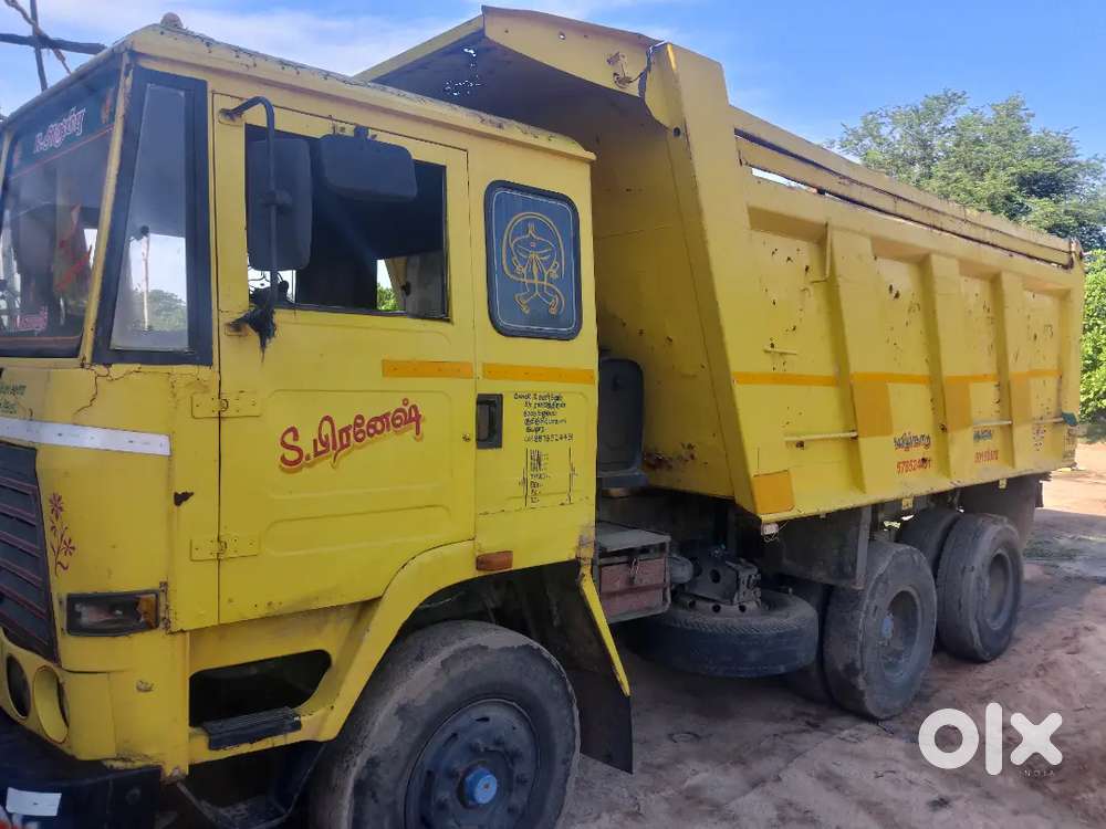 Ashok Leyland lorry for sale