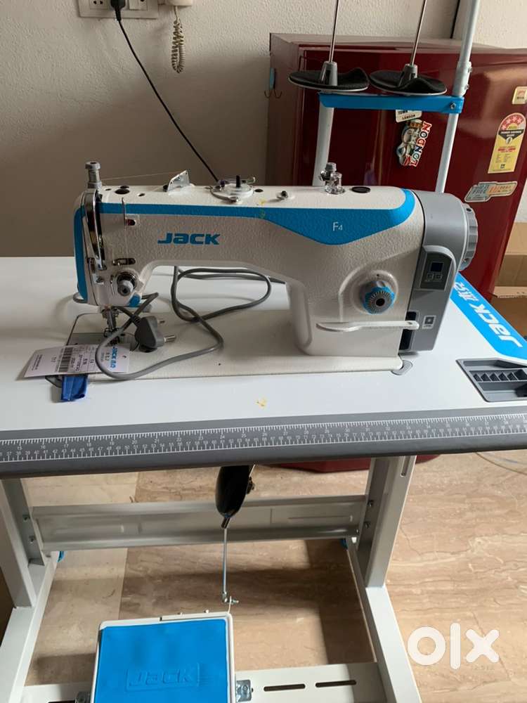 New- Jack F4 sewing machine