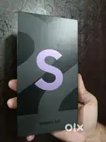 Samsung S22 - A Perfect Handy Phone