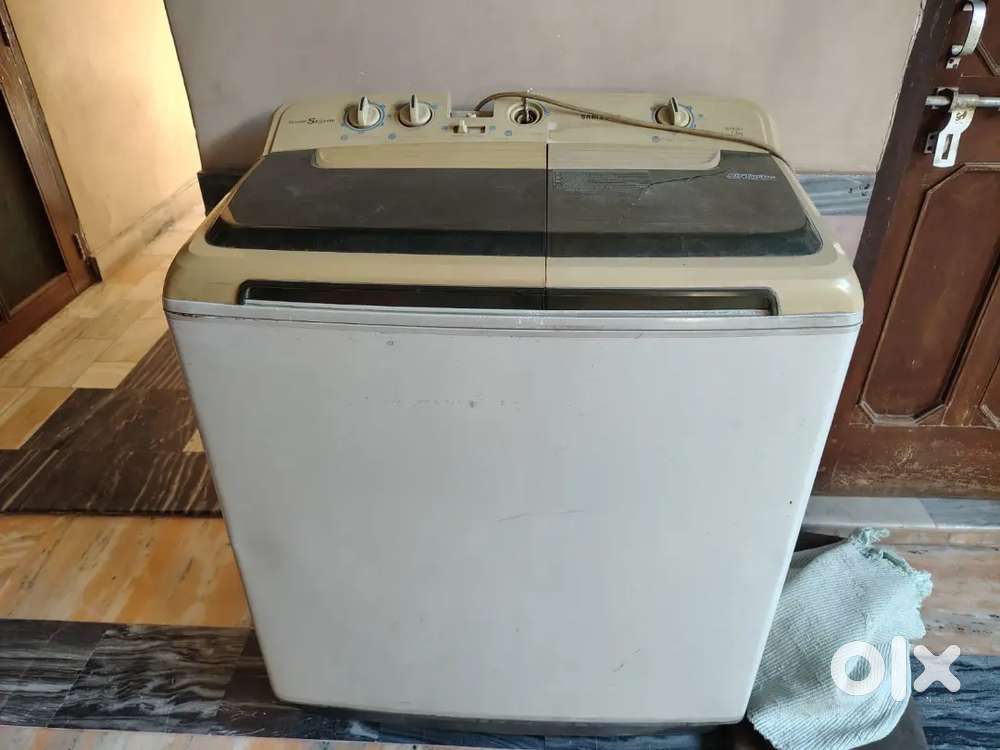 Samsung Semi automatic washing machine