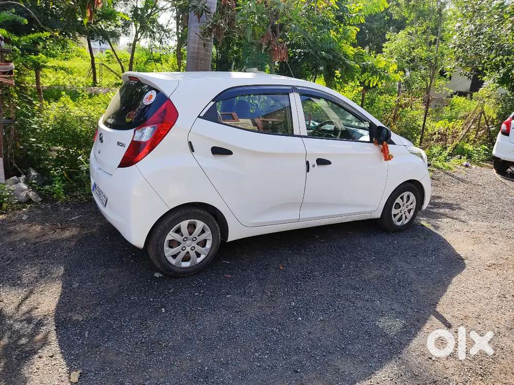 Hyundai EON 2018 Petrol 27000 Km Driven