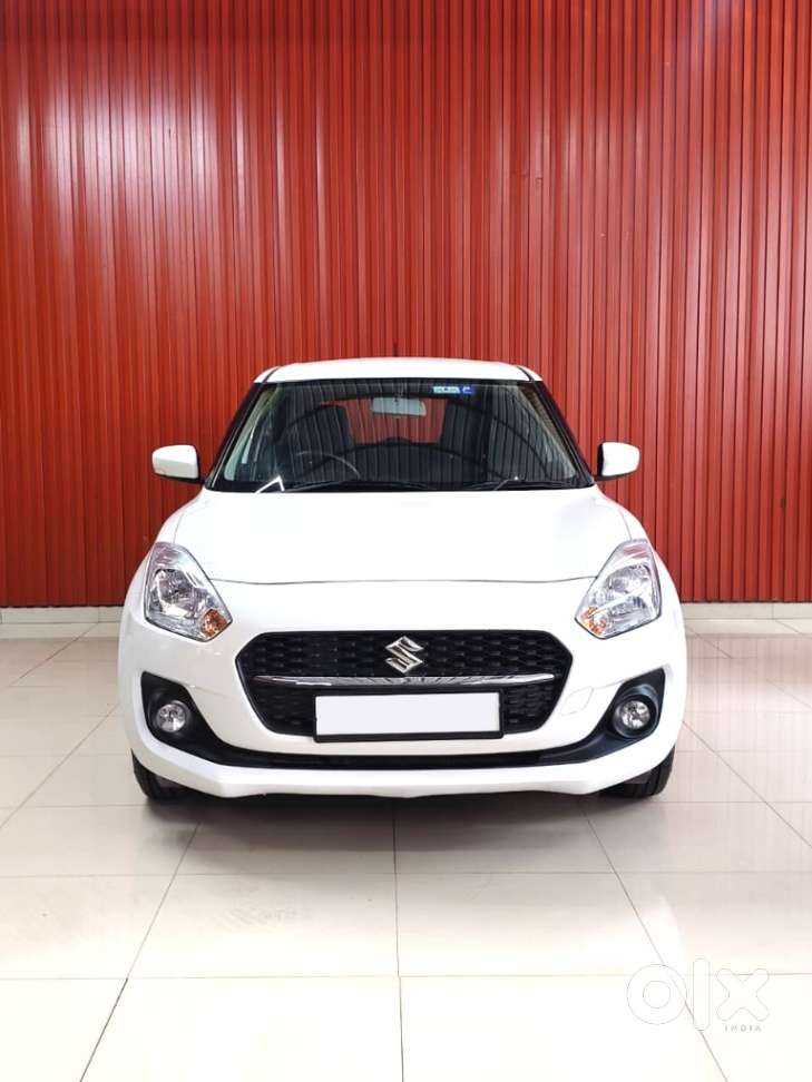 Maruti Suzuki New-gen Swift VXi, 2023, Petrol