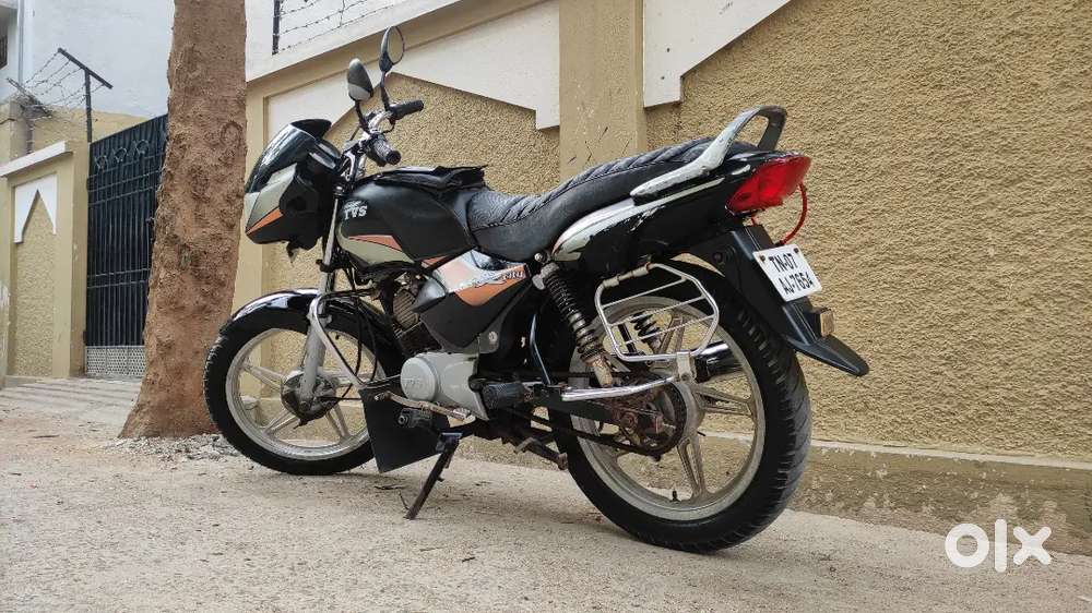 Engine good condition no indicators and horn