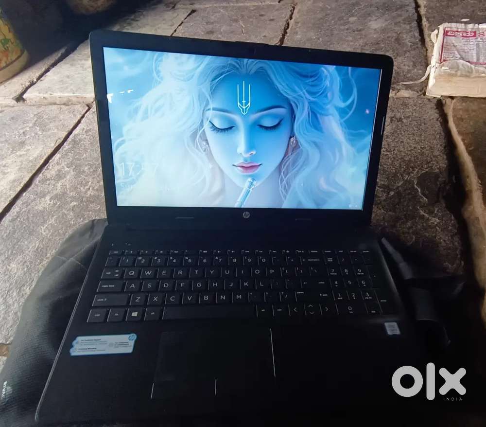 HP laptop i3 7th gen 5 hours battery backup 4gb ram 512 gb SSD