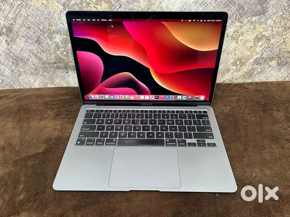 Apple Macbook Air M1 99% battery health full working