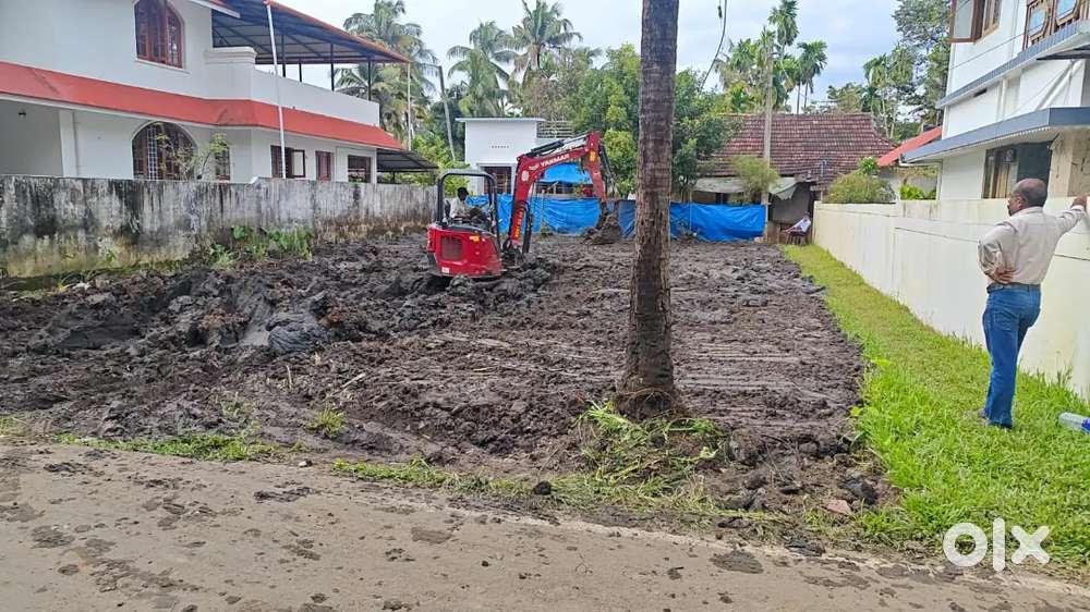 7.10 land for sale 8.25 lakhs per cent in manattiparambu