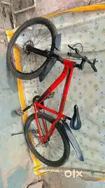 Cycle is very beautiful no dent use is 3 week original colour no dent