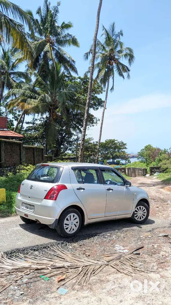 Maruti Suzuki Swift 2007 Petrol 94500 Km Driven