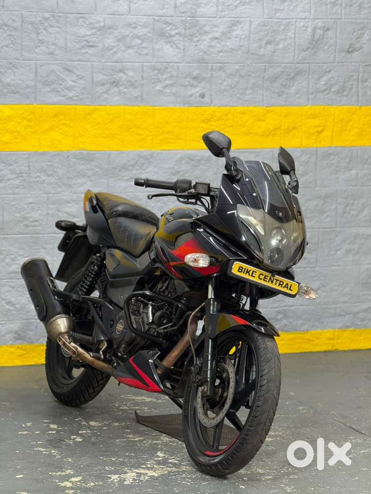 BAJAJ PULSAR 220F (2666)
