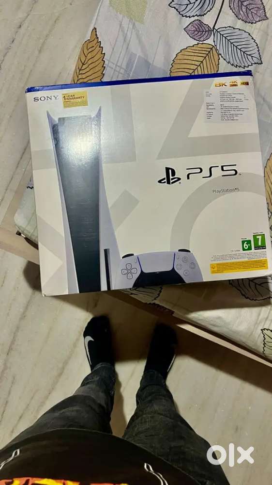 Gaming console Play station 3 months old 9 months warranty left