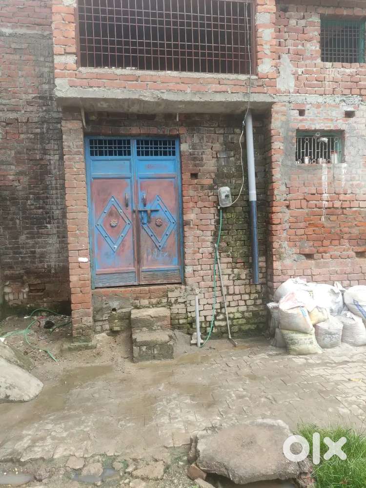 3 bathroom and 2 chatt ke oper 2 room