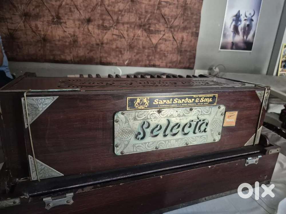 Scale changer Harmonium Sarat Sardar and Sons