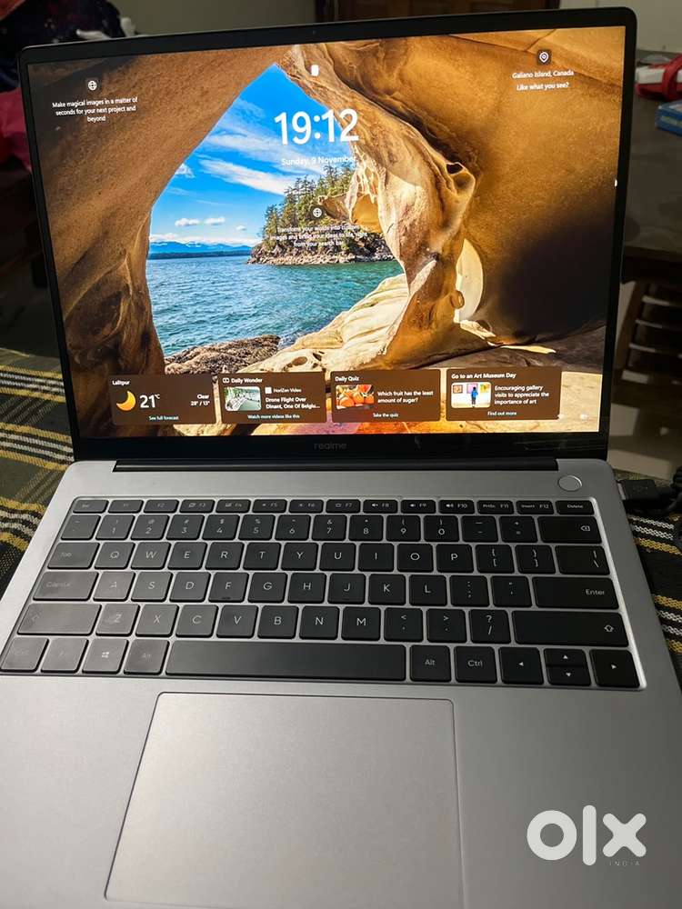 Realme Laptop