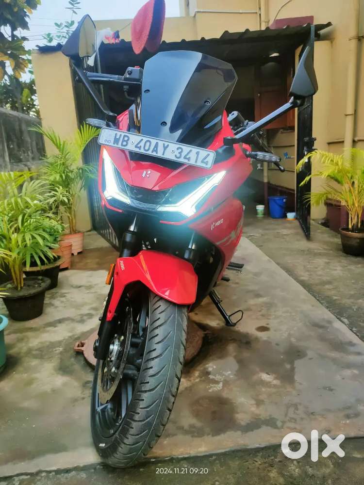 Karizma XMR 210, Only 986KM driven totally showroom condition bike.