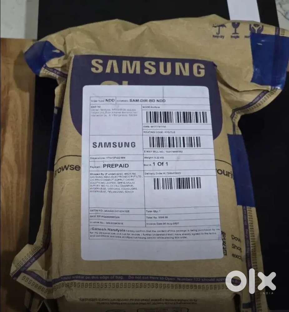 Samsung wireless charger duo sealed one.