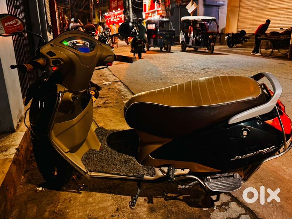Scooty for sales single hand owner