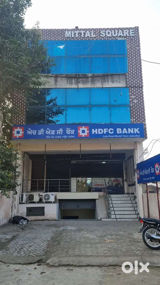 Commercial Showroom Available for Rent near Model Town