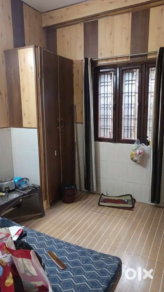 Single seprate room available For boys and girls fully independent