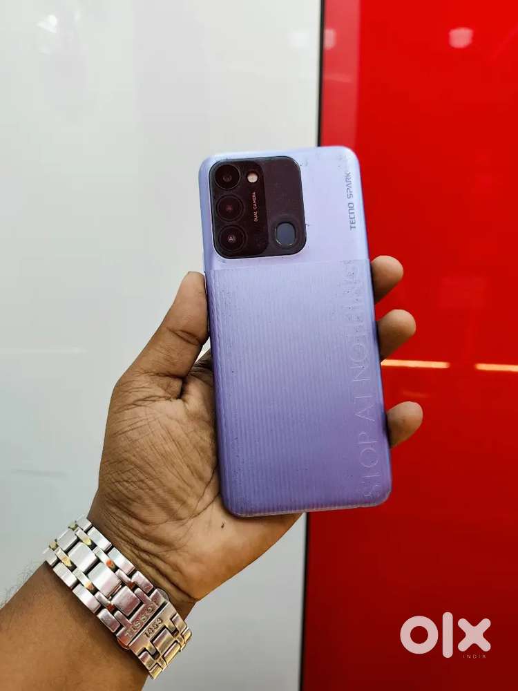 TECNO SPARK GO 2022 2GB RAM 32GB ROM FABULOUS CONDITION GLASS CRACK