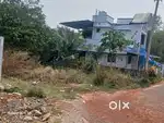 4.7 cents of residential plot for sale at Mulanthuruthy Arakunnam.