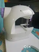 Electronic sewing machine