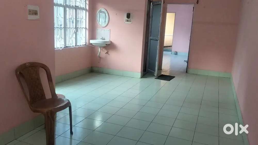 Independent 2BHK flat christianbasti