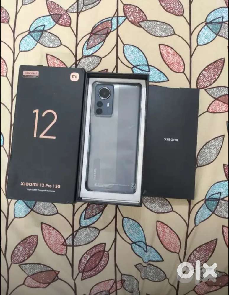 Xiomi 12 pro 5G 12 ram 256 storage