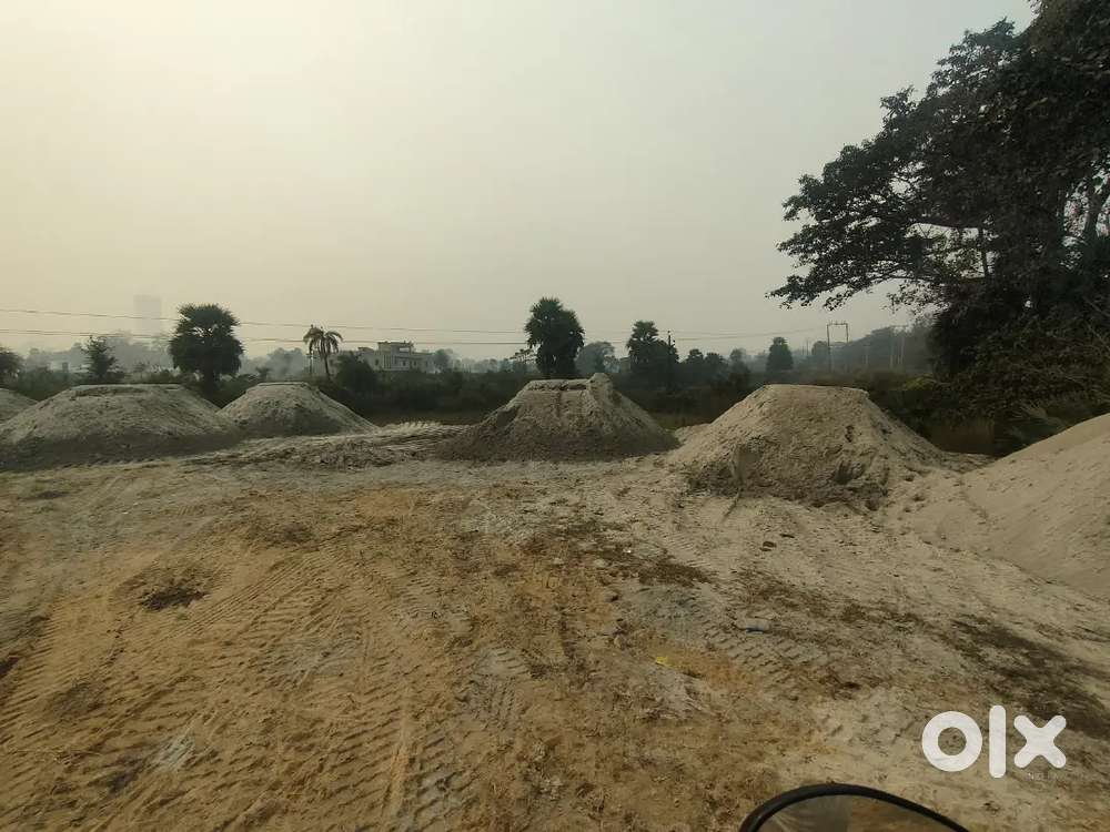 7 Gunth Plot near FCI Main Road