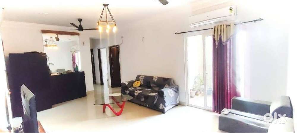 Paramount Emotions I 1710sq I RENT I 3.5 BHK