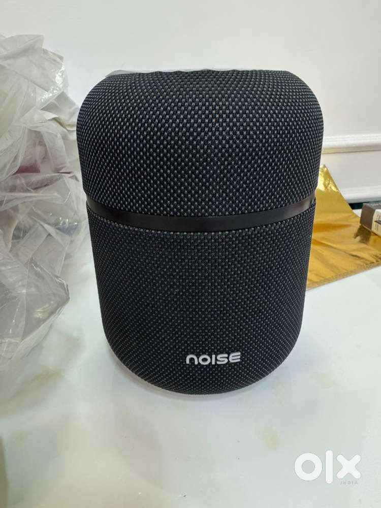Apple homepod 2 & Noise sound master & Jbl Flp 6 speaker