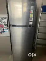 Lg refrigrator in excellent condition