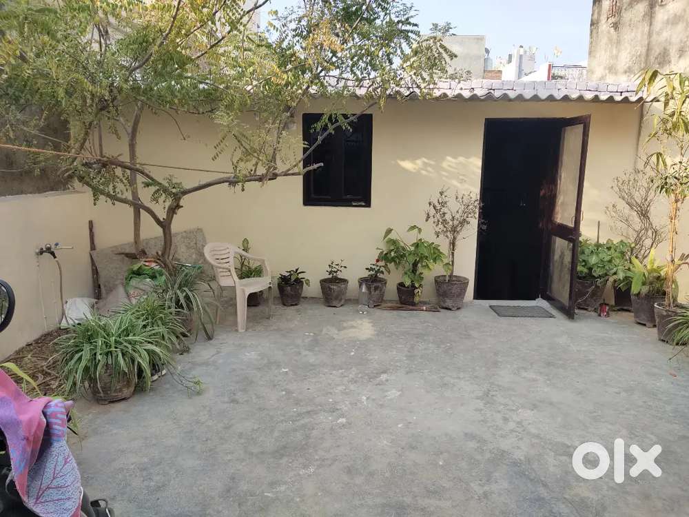 Property for Sale:  Qutub Vihar, Phase - I. Near Dwarka Golf Course.