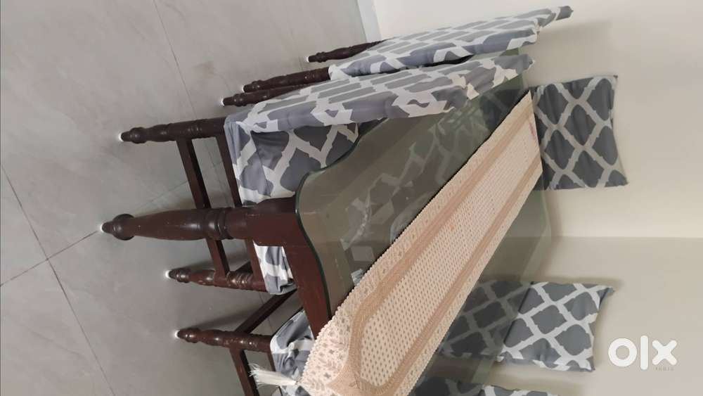 Sheesham wooden Dining Table