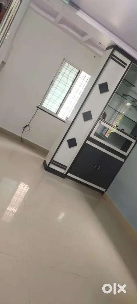 2bhk flat 1st floor rent 13,000rs omkar nagar