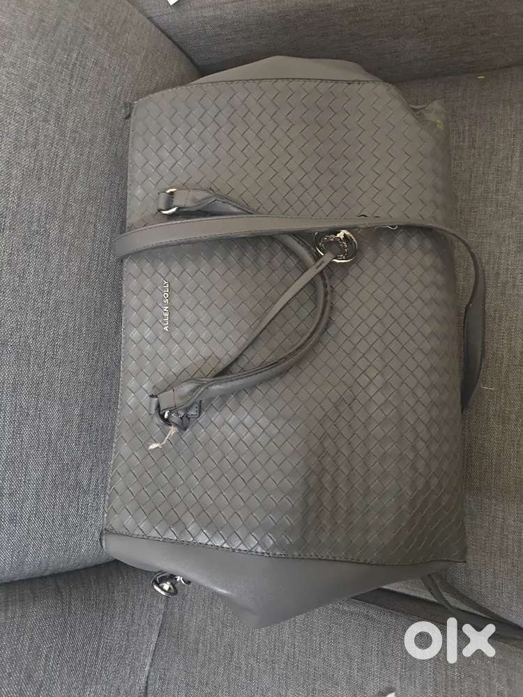 ALLEN SOLLY HAND BAG