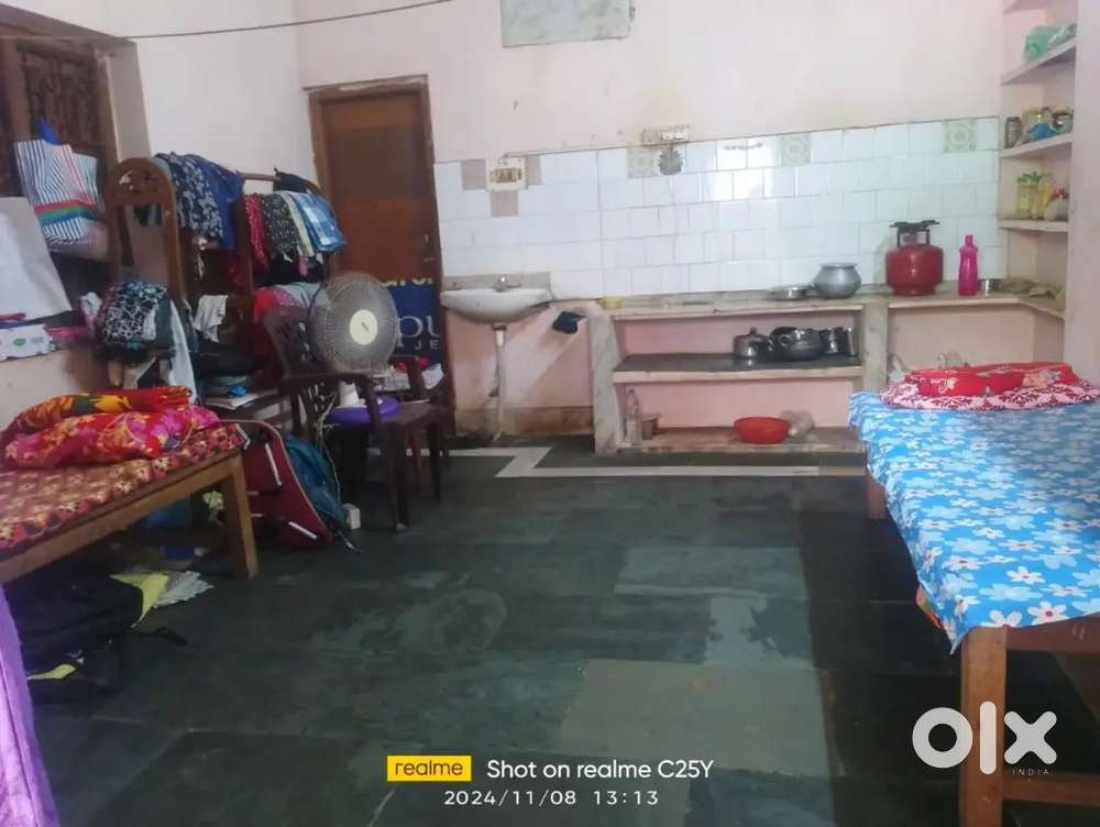 A single room for rent only for ledies