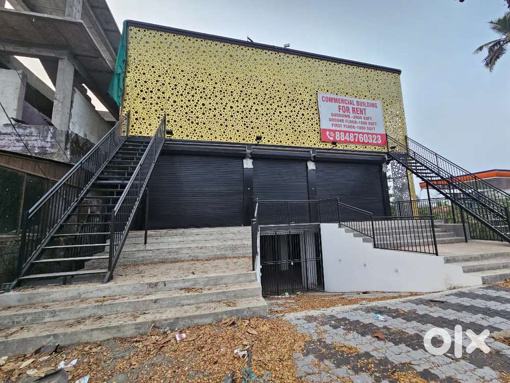 COMMERCIAL BUILDING FOR RENT