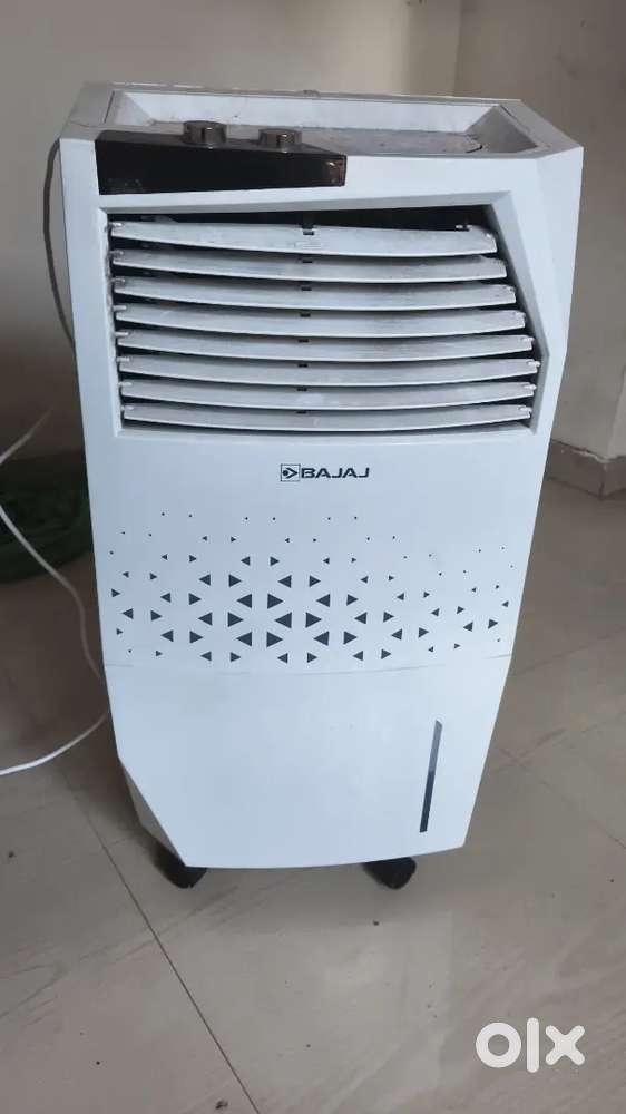 Bajaj cooler