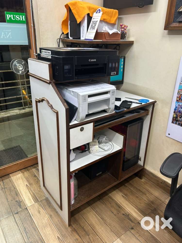Computer table and counter