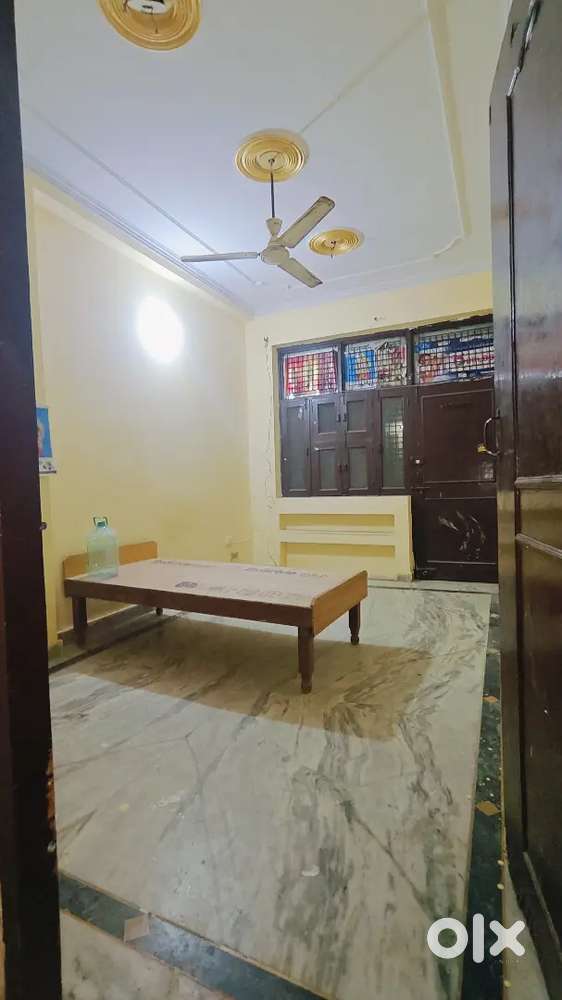 2rk fully Independent flat with 4 Bed and mattress