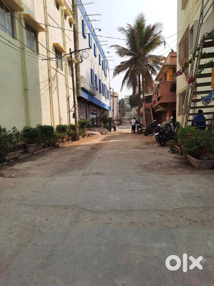 Rs. 11000 /sq.ft, 200 meters from Kodathi, Sarjapur Road, Bangalore