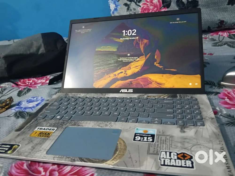 Asus laptop 11gen  2 years old