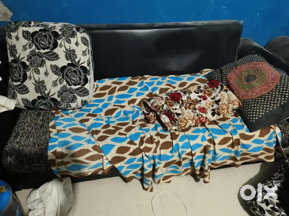 SOFA FOR SALE - GOODCONDITION & VERY AFFORDABLE PRICE