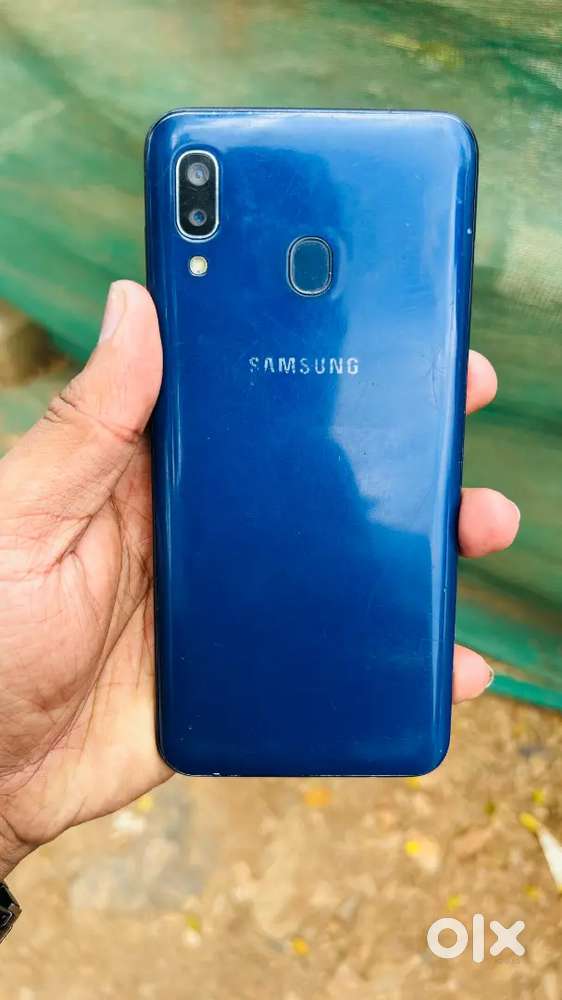 Samsung a20